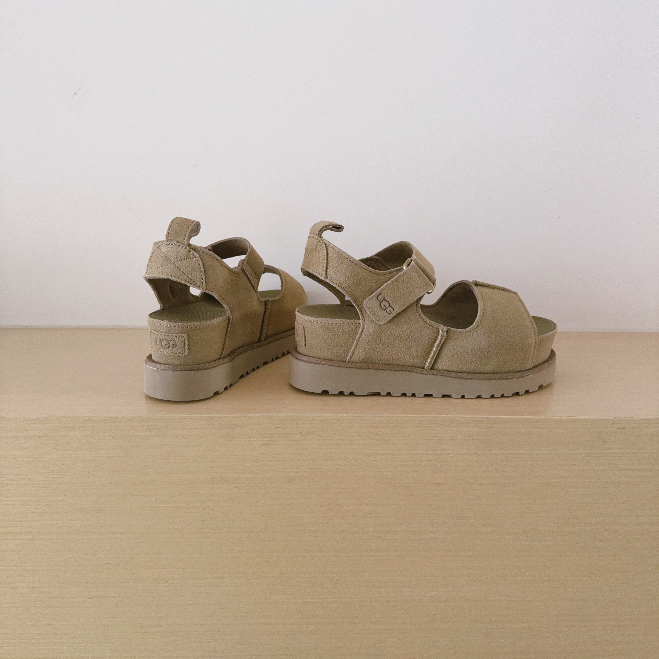 Center Seam Sandals
