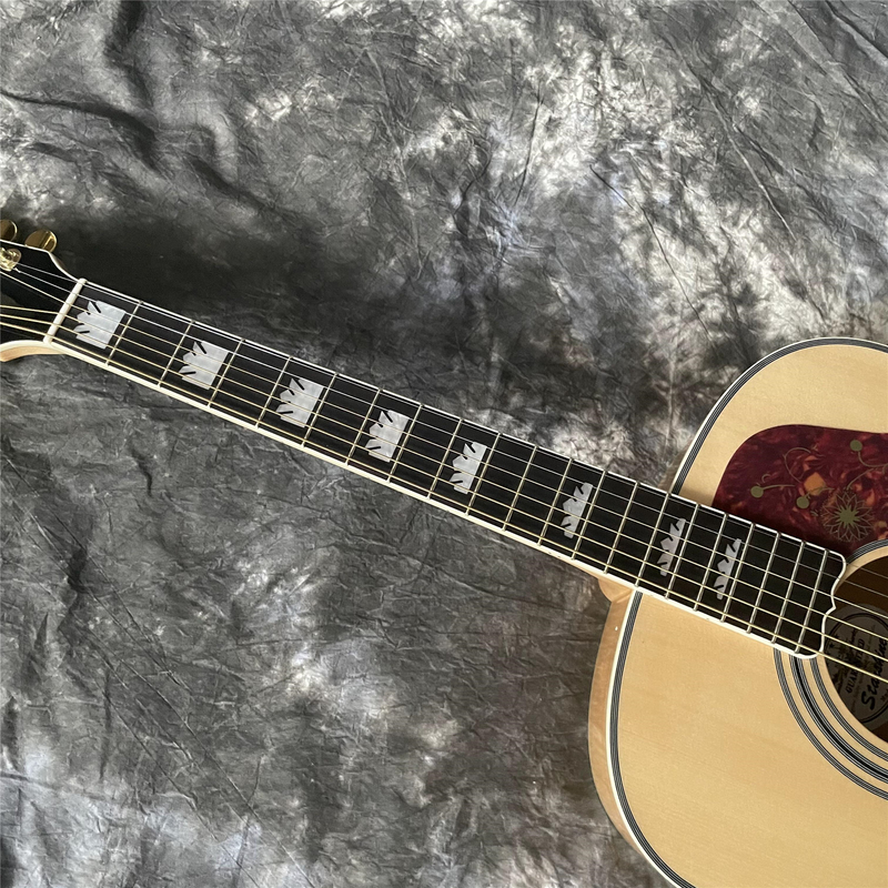 Solid Spruce Top 6-String Acoustic Guitar Flame Maple Back