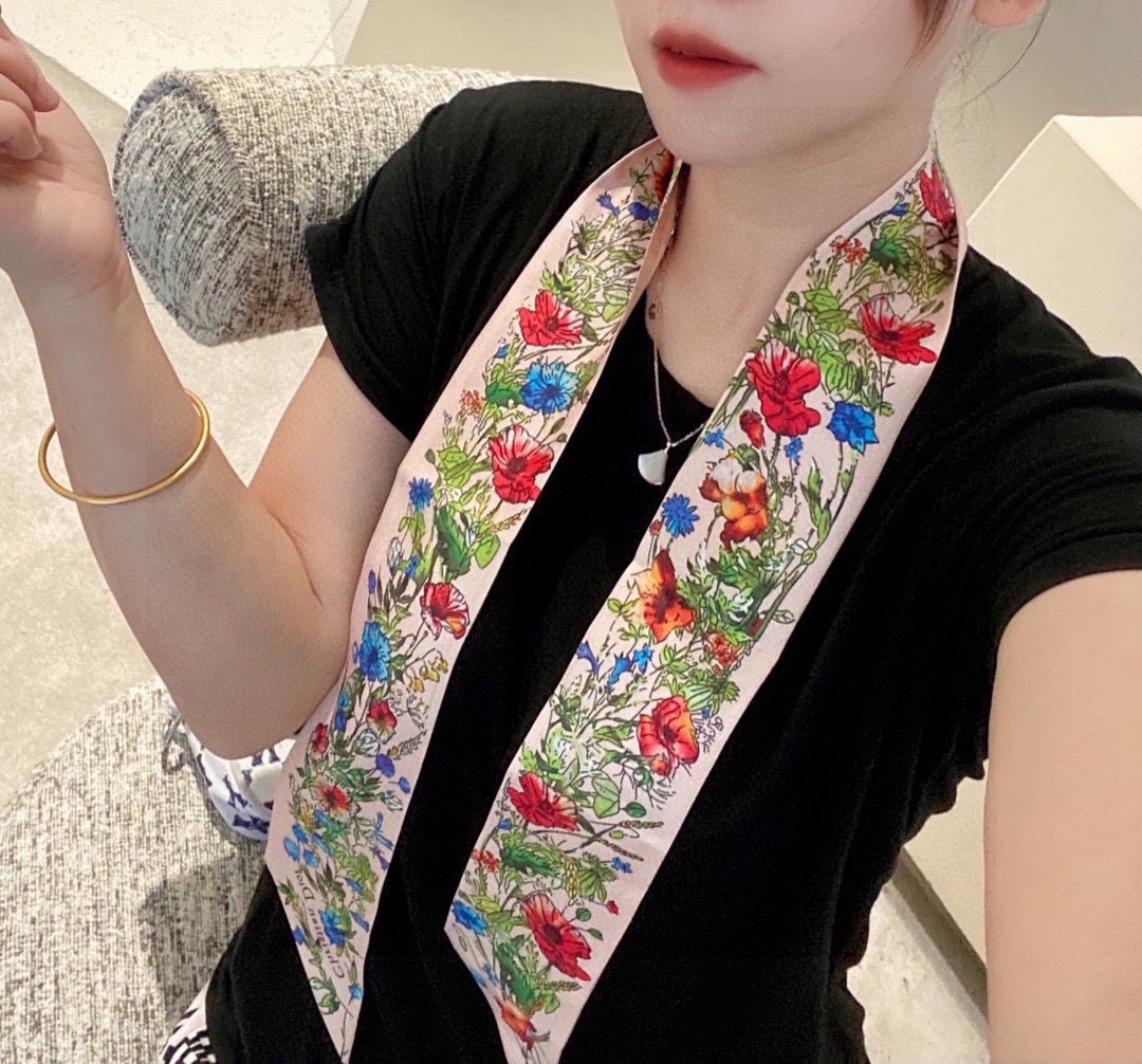 Dior Floral Print Mitzah Scarf Pink product images