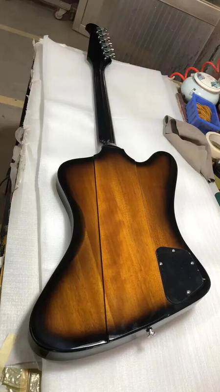 Top Electric Guitar Mahogany Body FinishSunburst Chrome1 Hardware Left Hand
