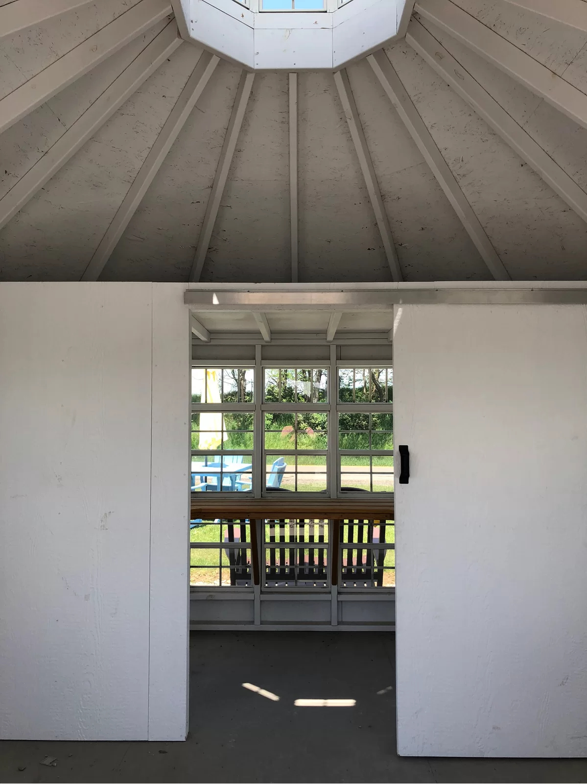 Colonial 144