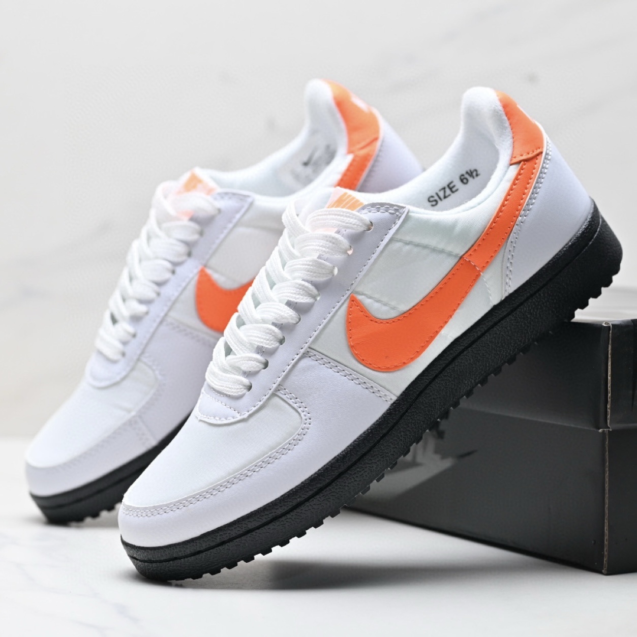 Nike Field General 82