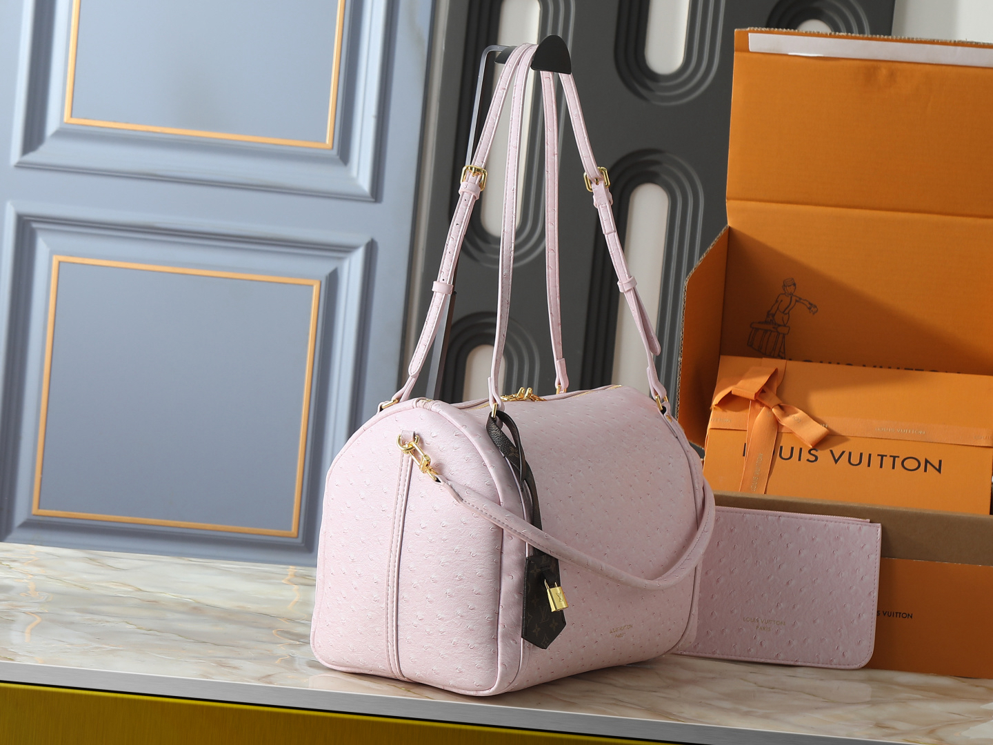 LV Speedy Soft 30（Ostrich Embossed）