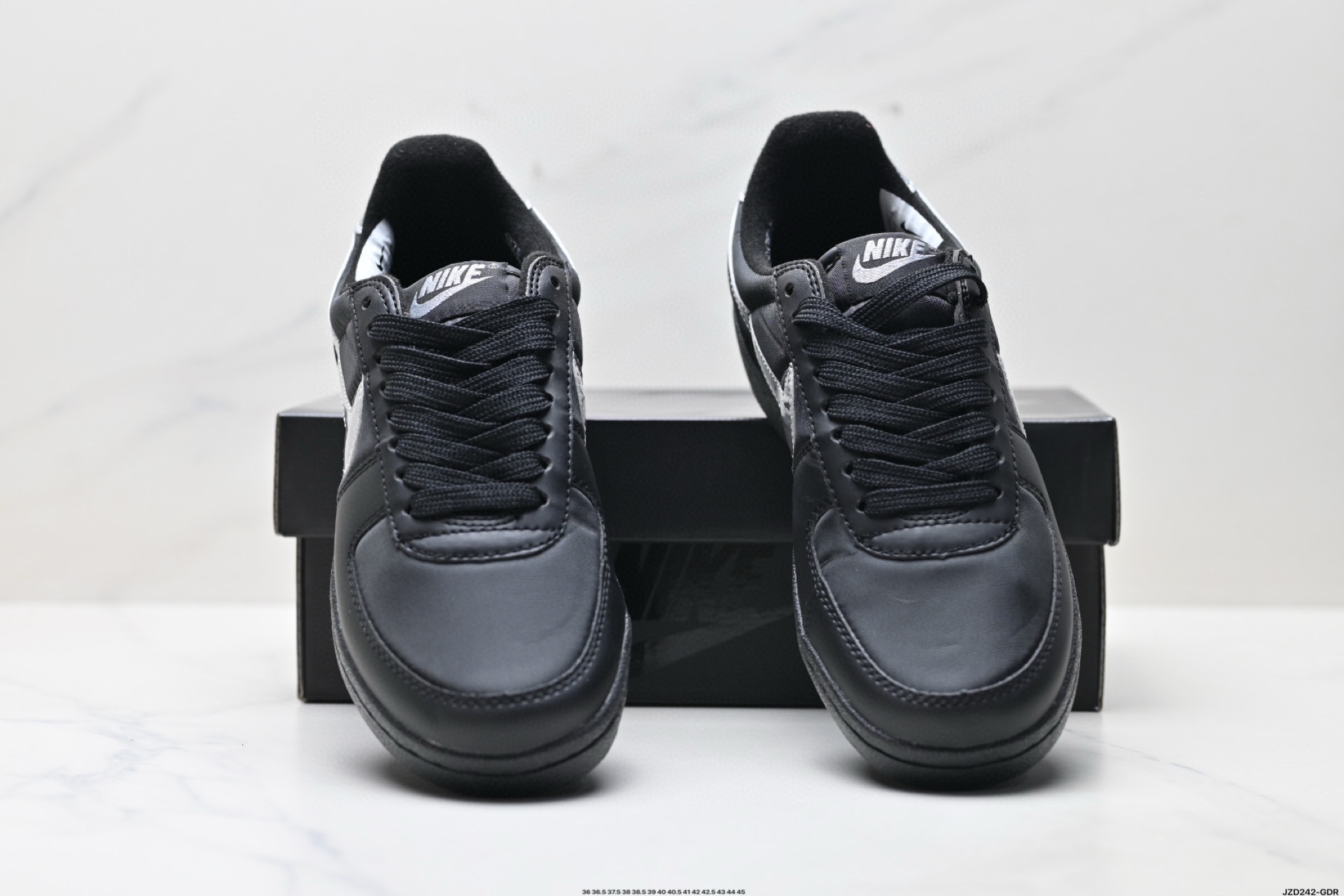 Nike Field General 82