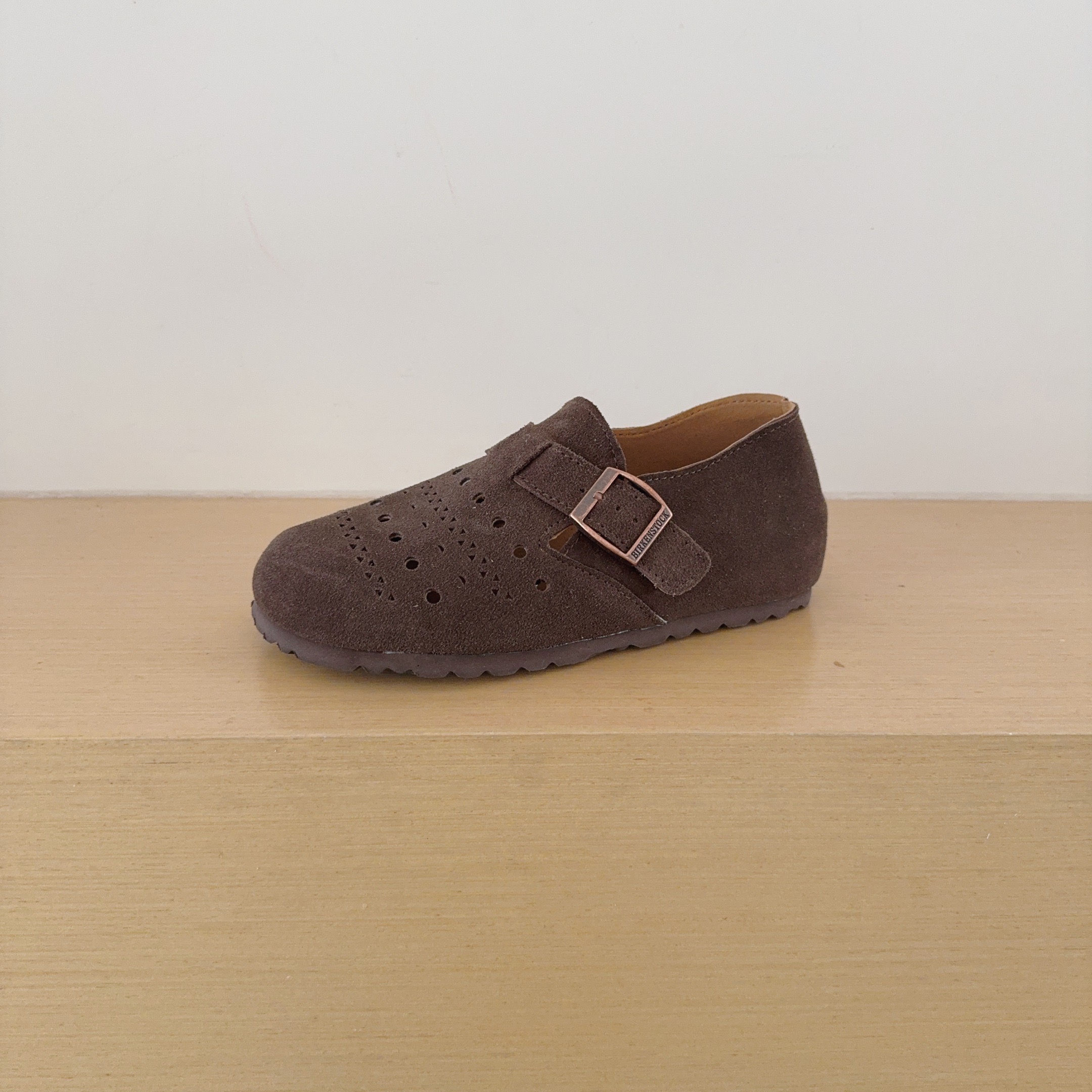 Cutout Birken-Style Back-Covered Shoes