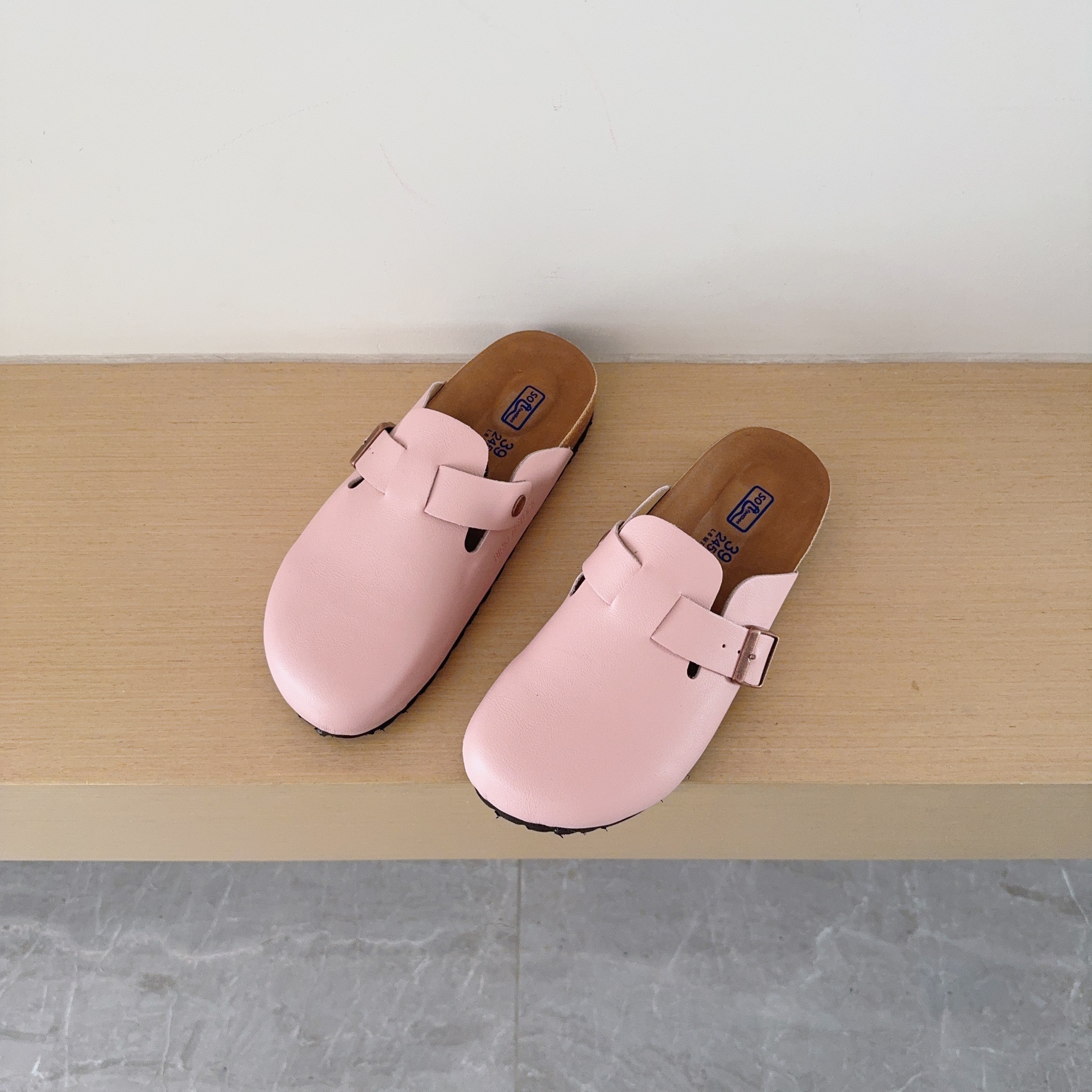 UGG Kids Matte And Gloss Series Birken-Style Clogs Adult And Kids