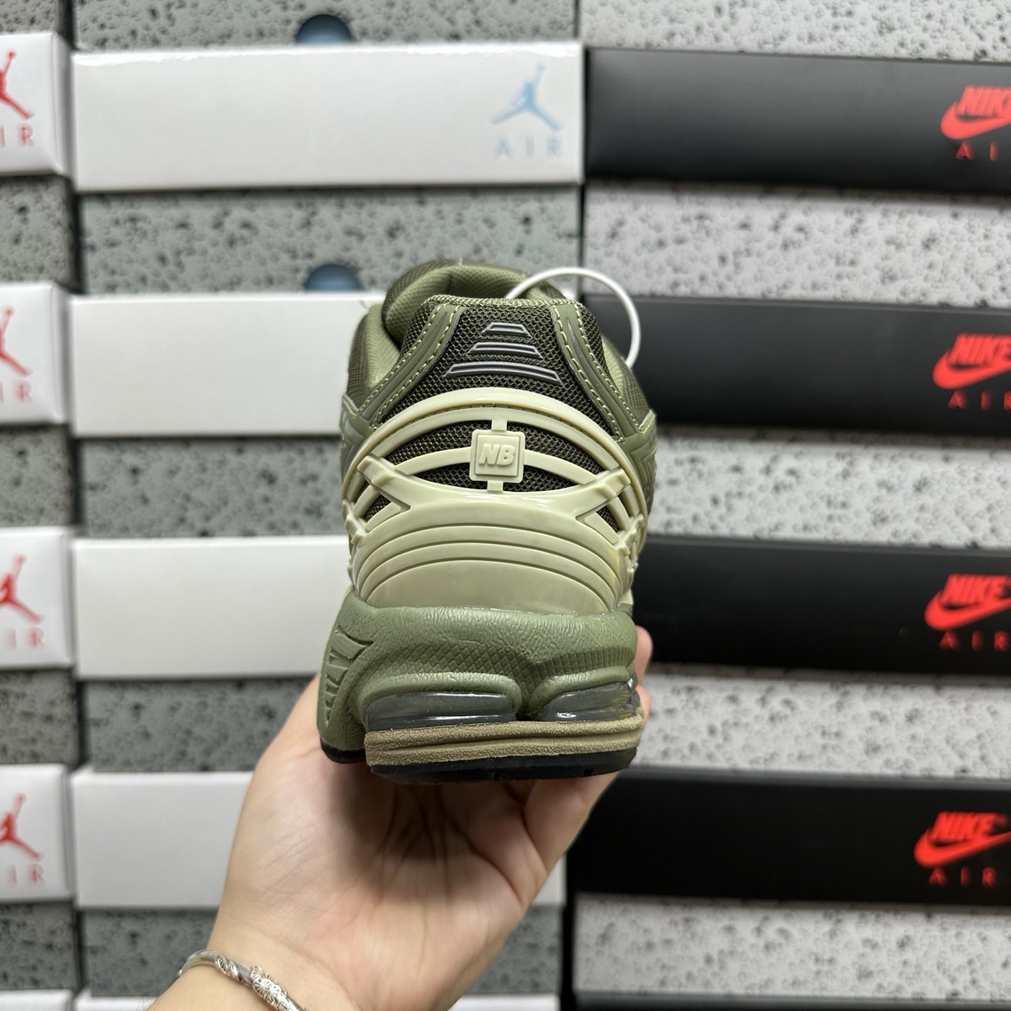 New Balance 1906 Sneakers detail 3