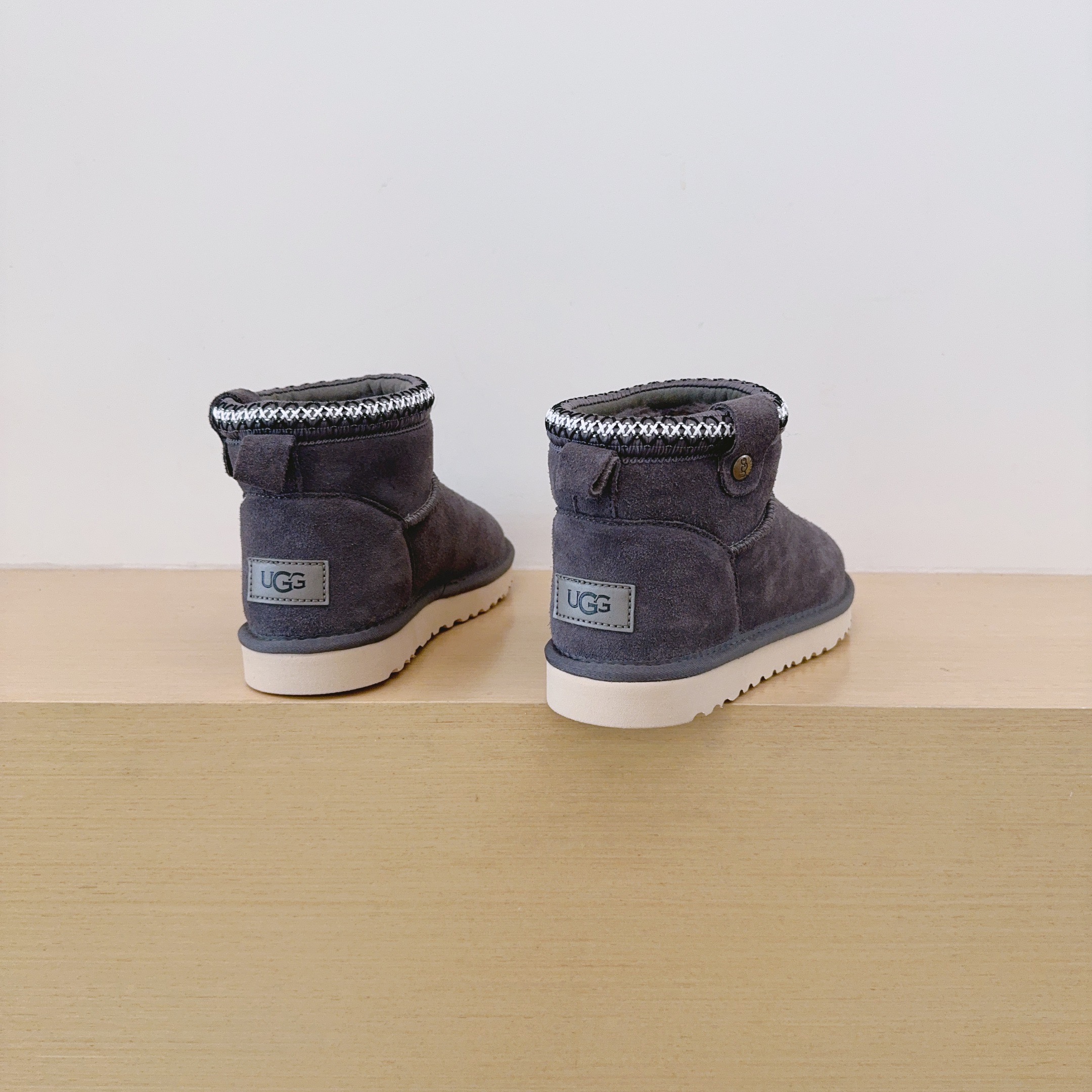 Ankle Boots Ruffle Trim