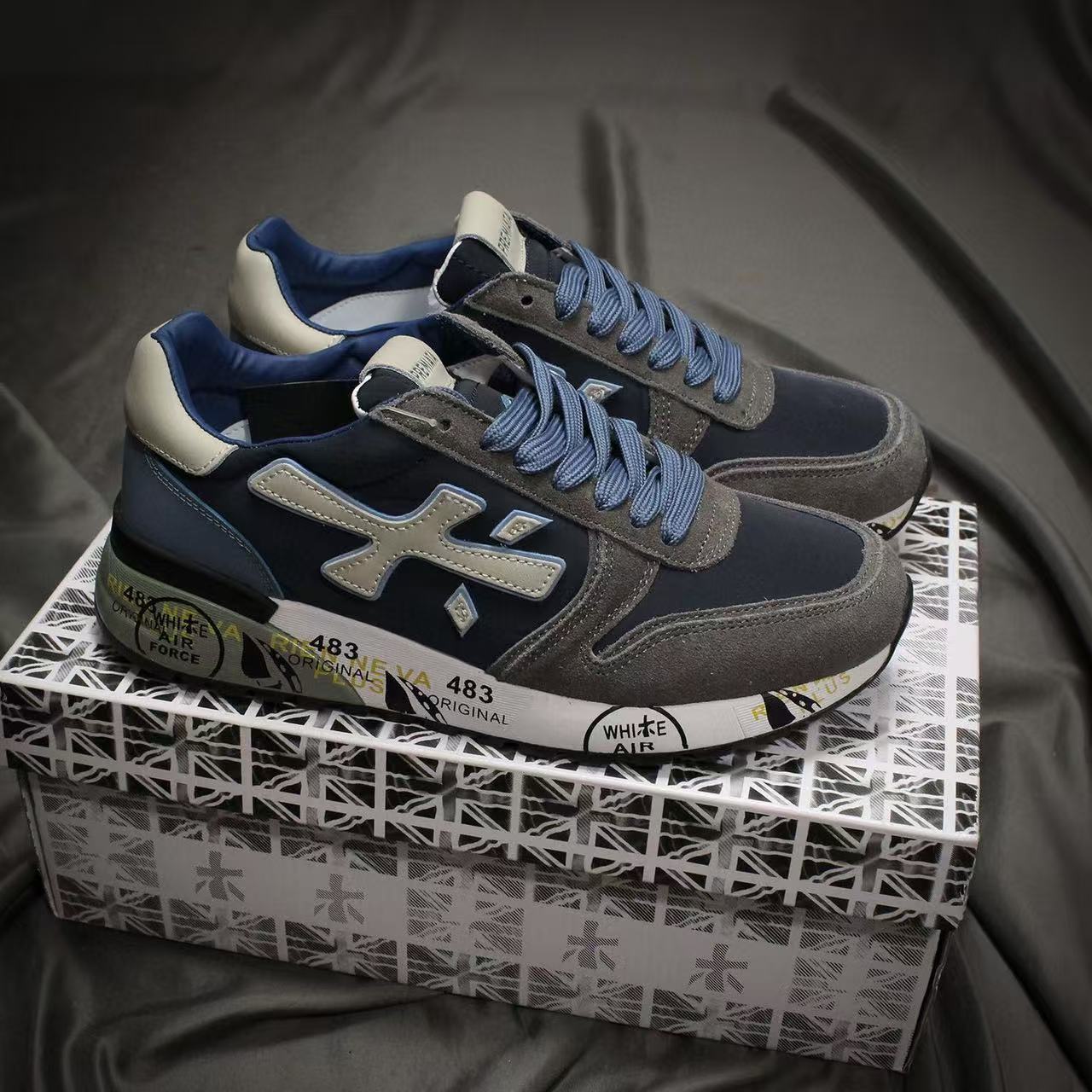 On Lander Trainers