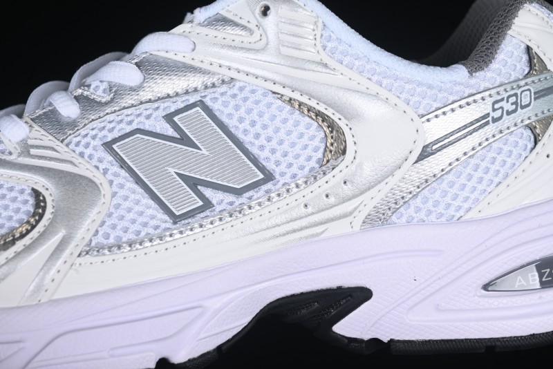 New Balance 530