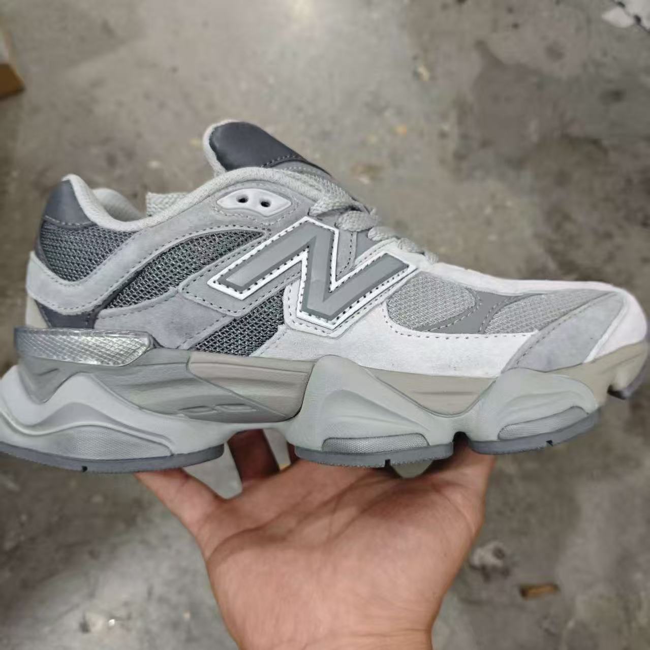 New Balance 9060