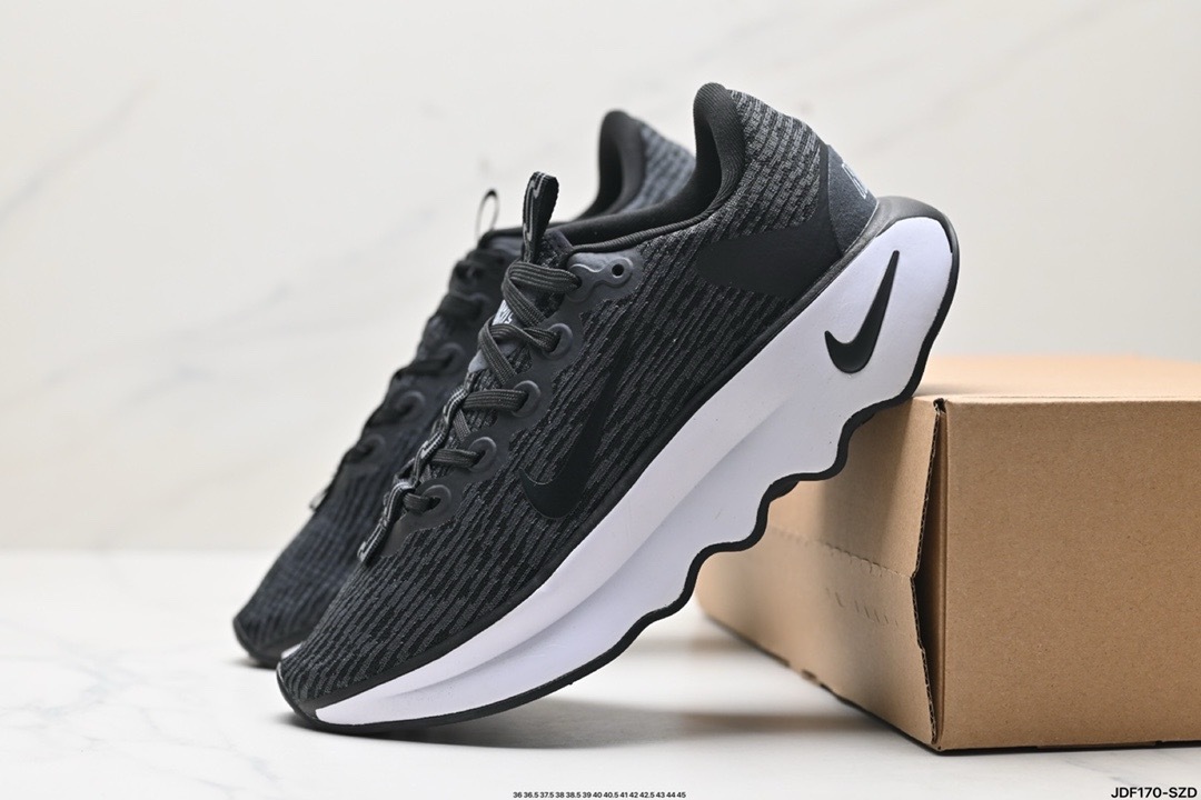 Nike MOTIVA