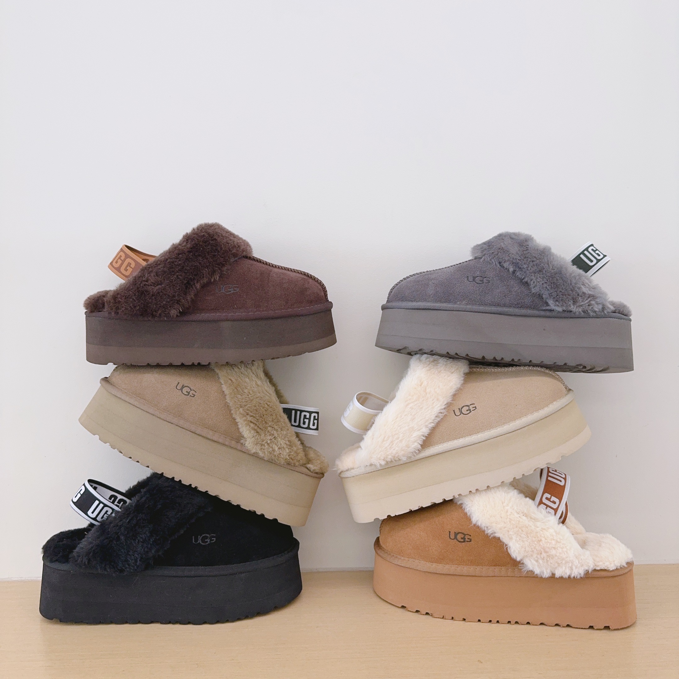 UGG Footwear Style 013
