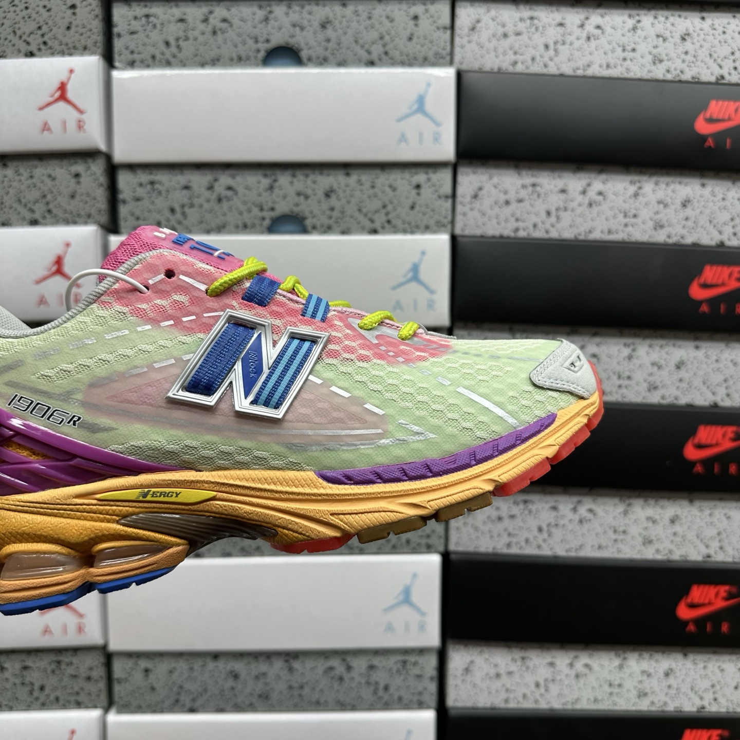 New Balance 1906 Sneakers detail 2