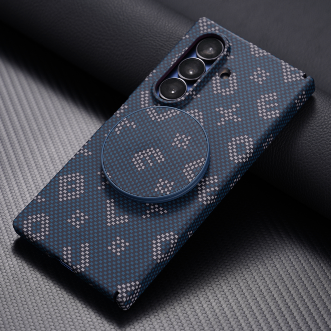 Galaxy Z Fold 8 Protective Case Magnetic - back view