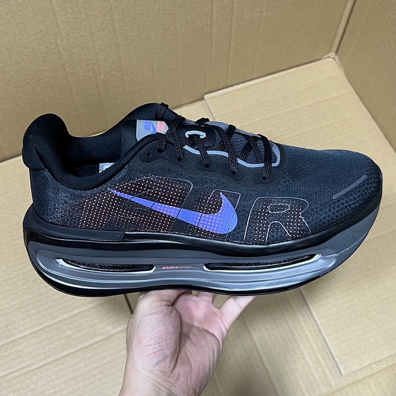 Nike Vomero 19 Premium