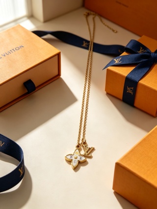 LV Iconic Enamel Necklace