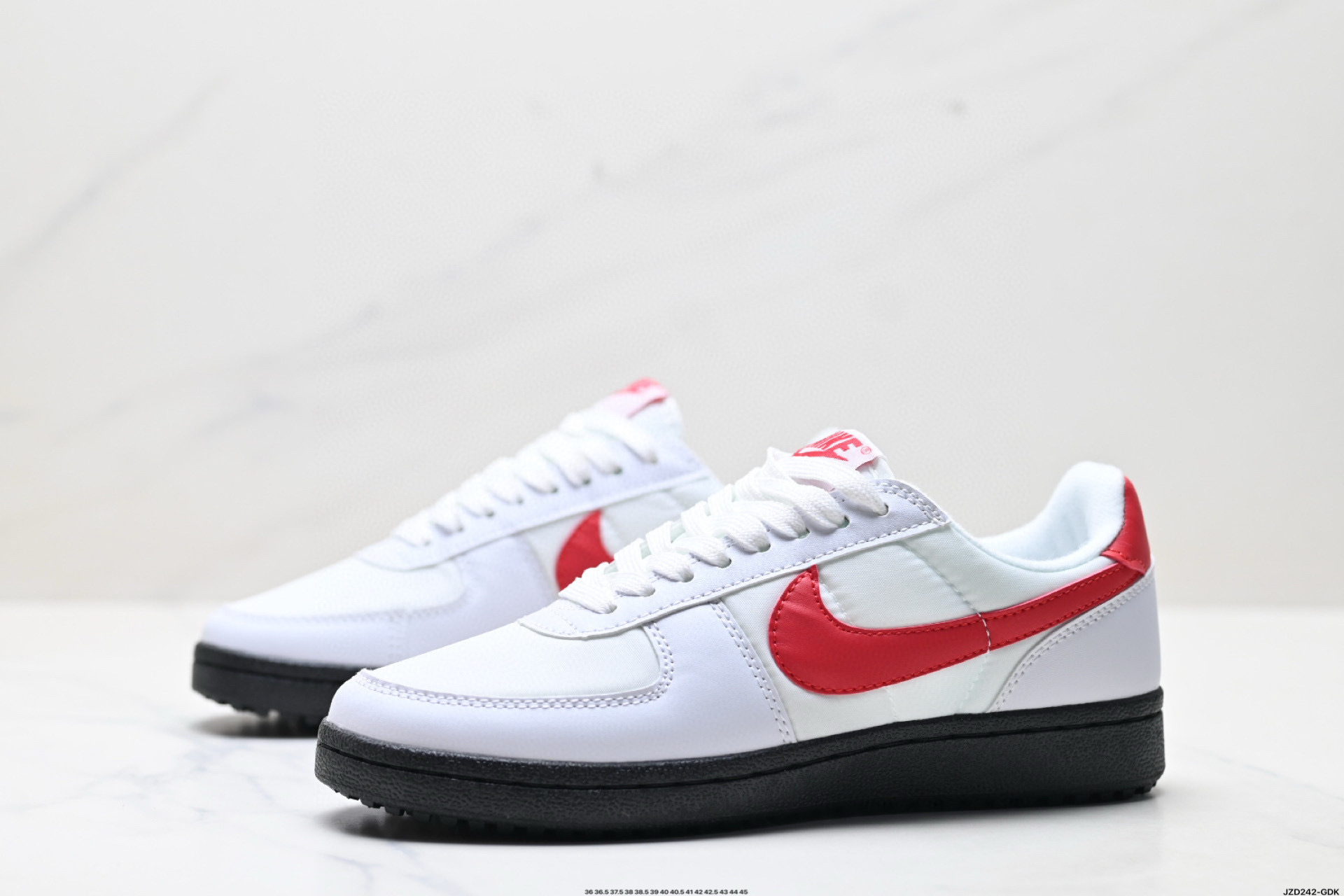 Nike Field General 82