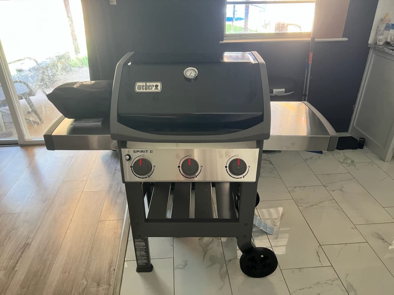 Weber Spirit II E-310 3-Burner Liquid Propane Grill