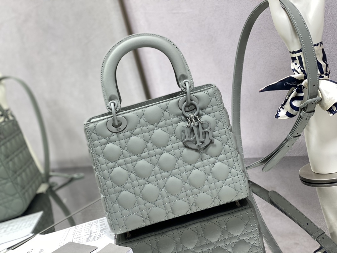 Dior Lady Dior Medium Bag