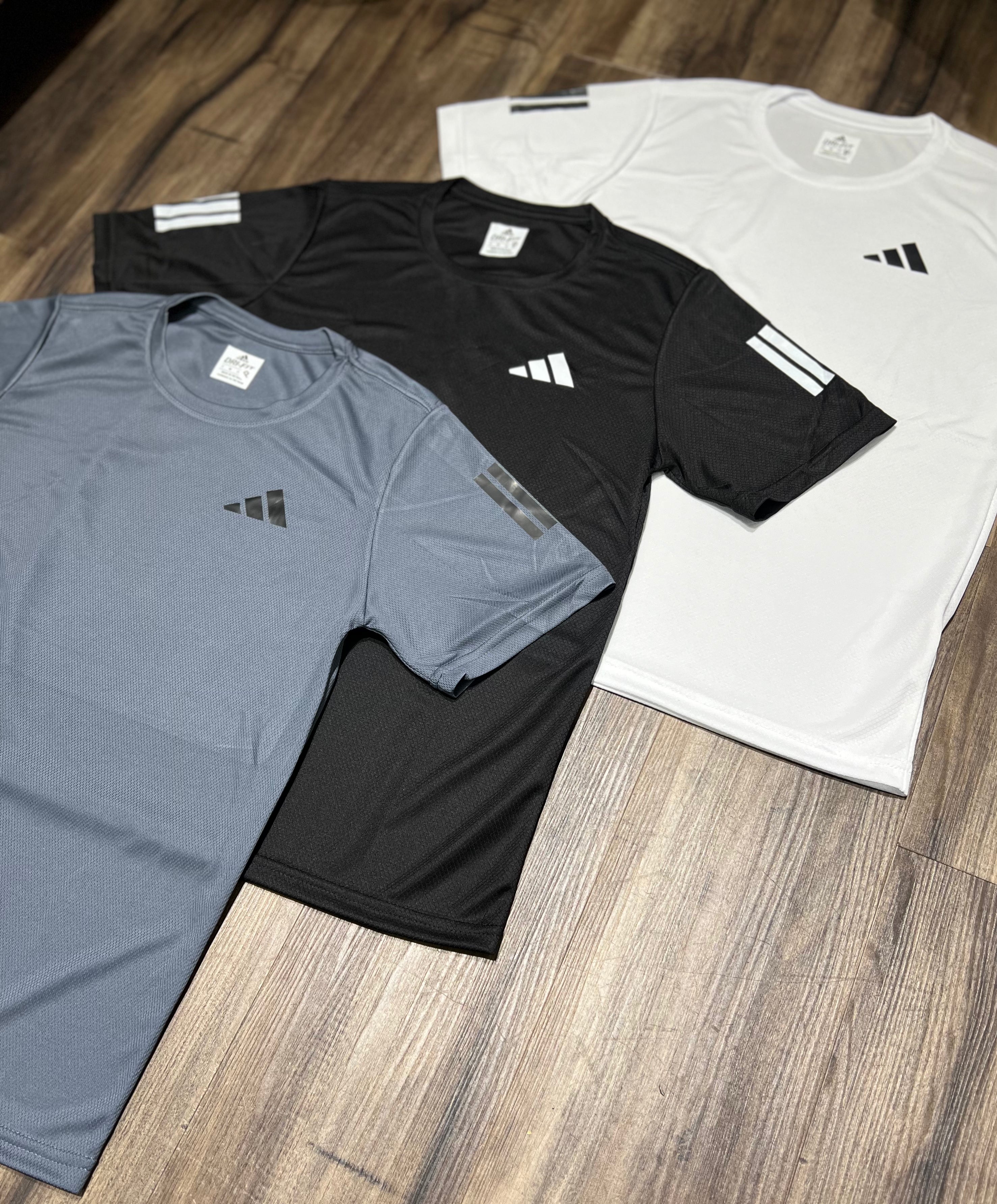 Kit com 3 camisetas dri-fit