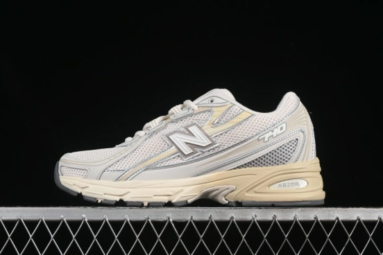 New Balance 740