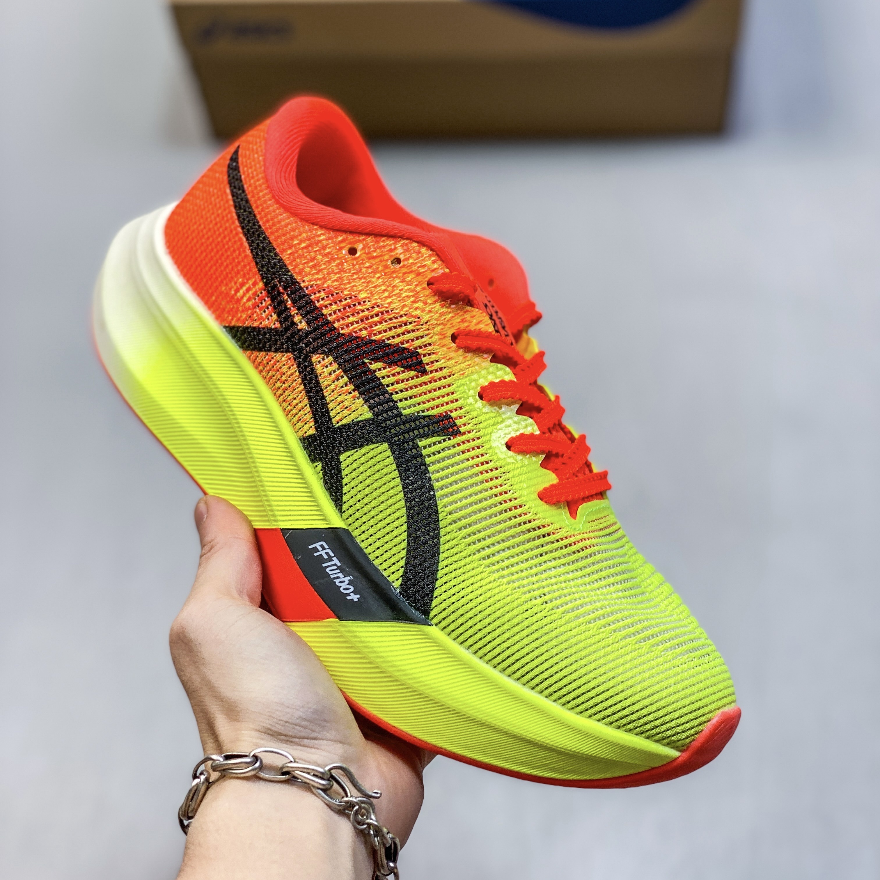ASICS Metaspeed Edge