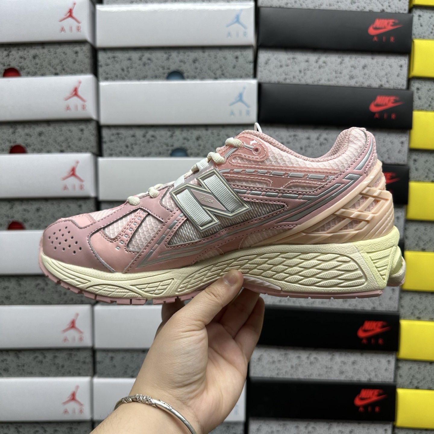 New Balance 1906 Sneakers detail 2