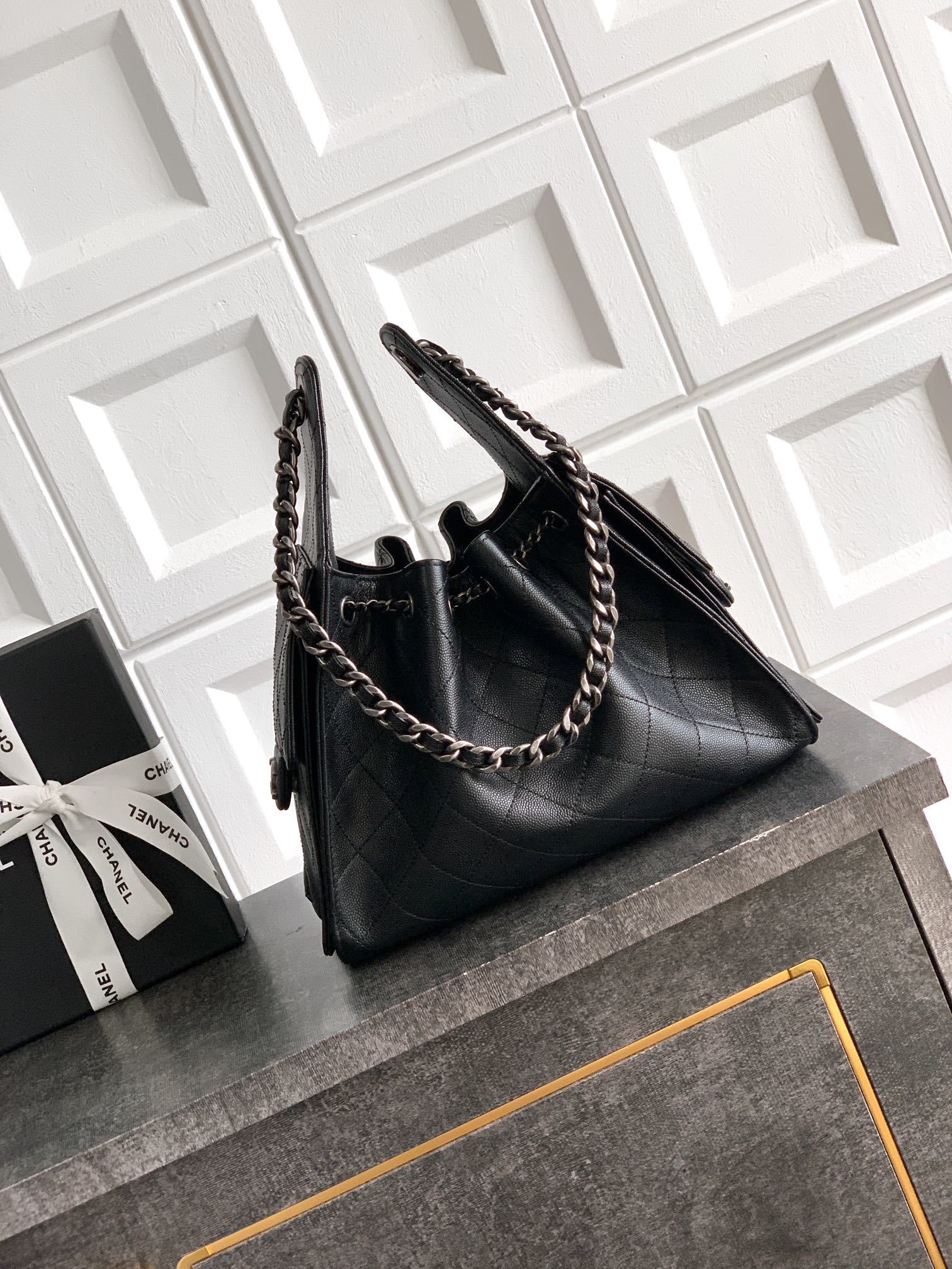 Chanel Suede Tote Bag Black detail 3