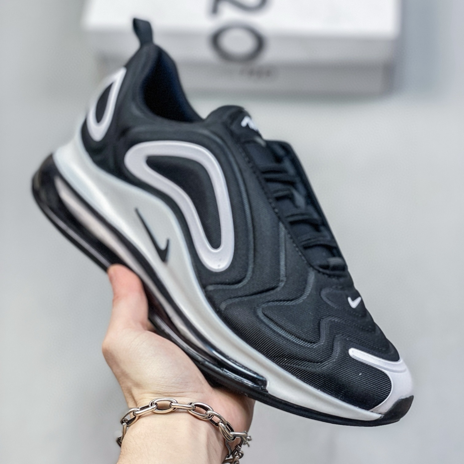 Nike Air Max 720
