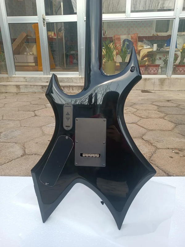 B.C Rich & # 034;Warlock & # 034;Electric Guitar, Floyd Rose Vibrato Bridge, Lock String Nut