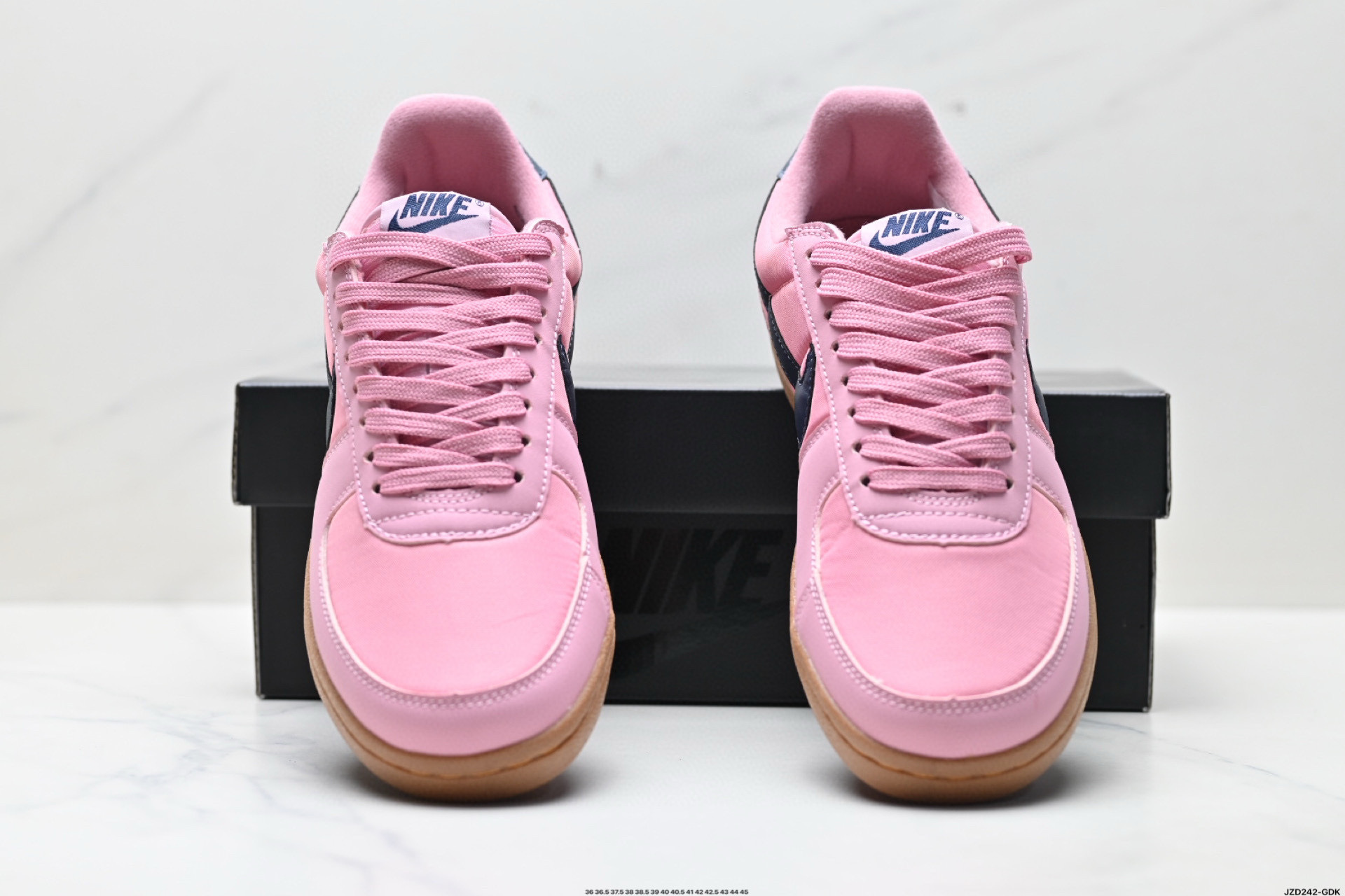 Nike Field General 82