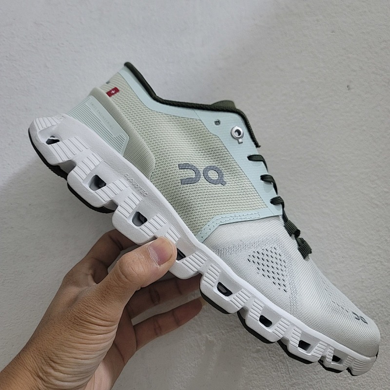 On Cloud 5 colour options