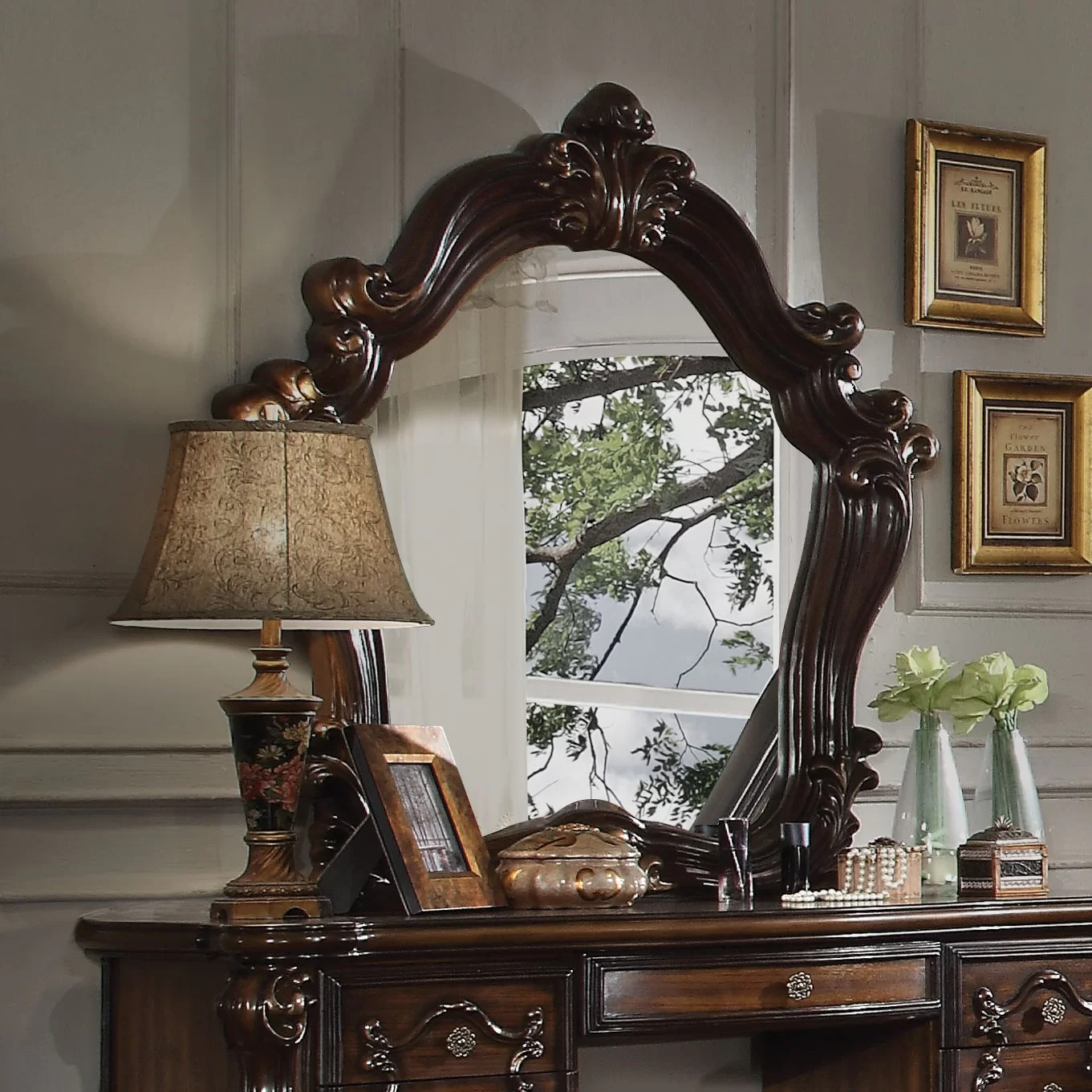 Dressing table in the bedroom