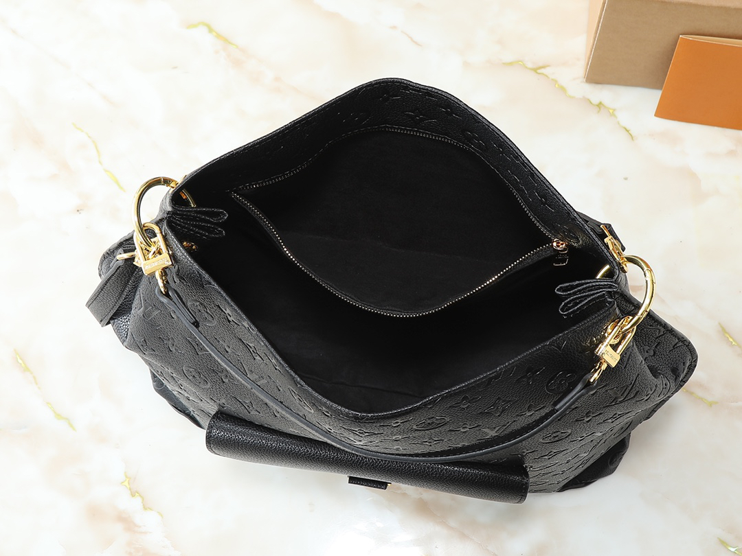 LV Hobo Métis handbag