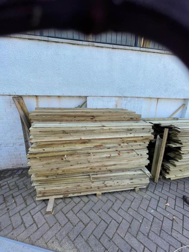 Wood versatile folding moisture-proof garden guardrail