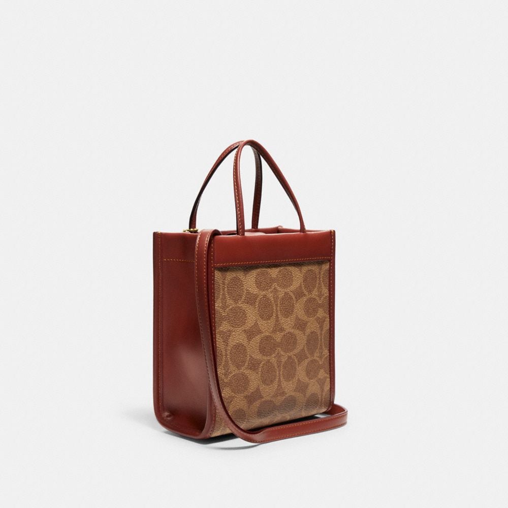 COAthtCH Classic handbags