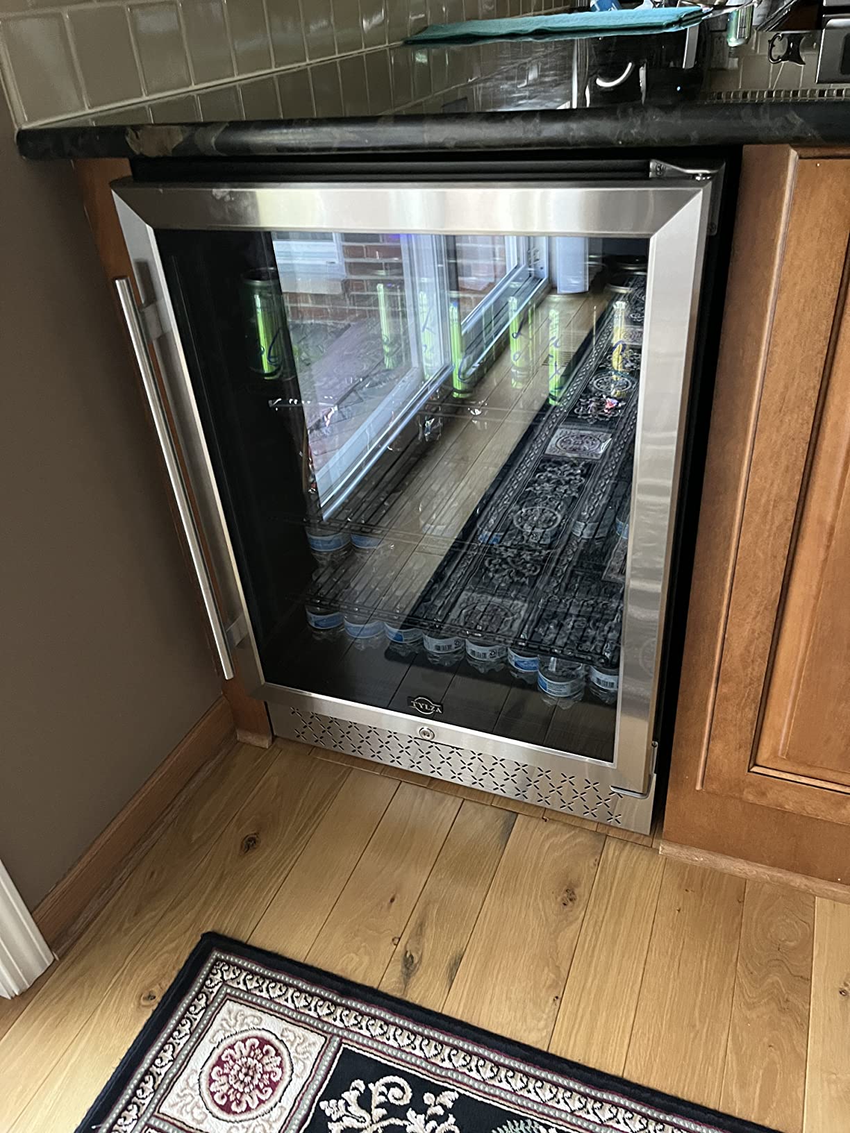 Tylza Beverage Refrigerator 24 Inch