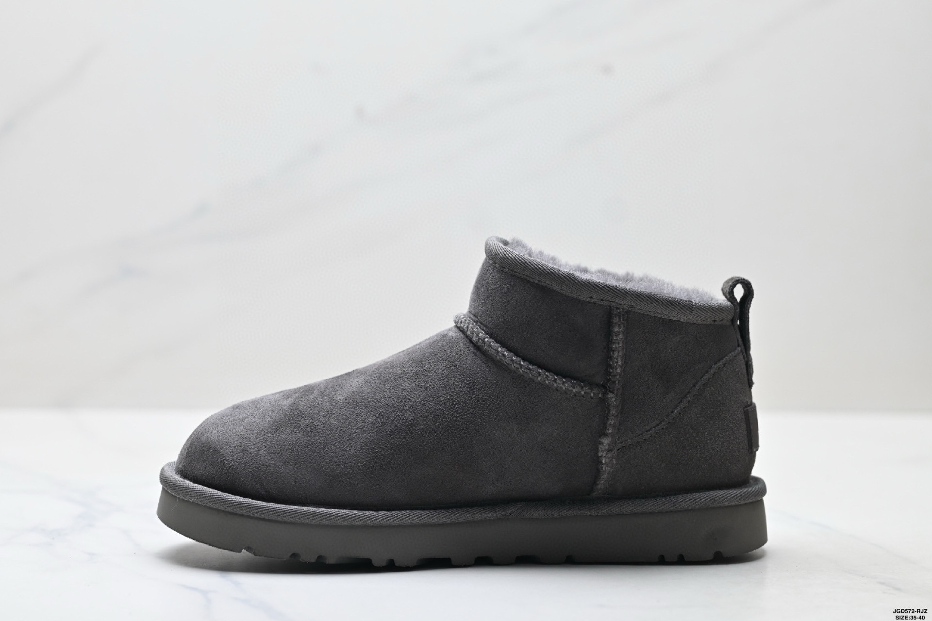 UGG Classic Ultra Mini Detail 17