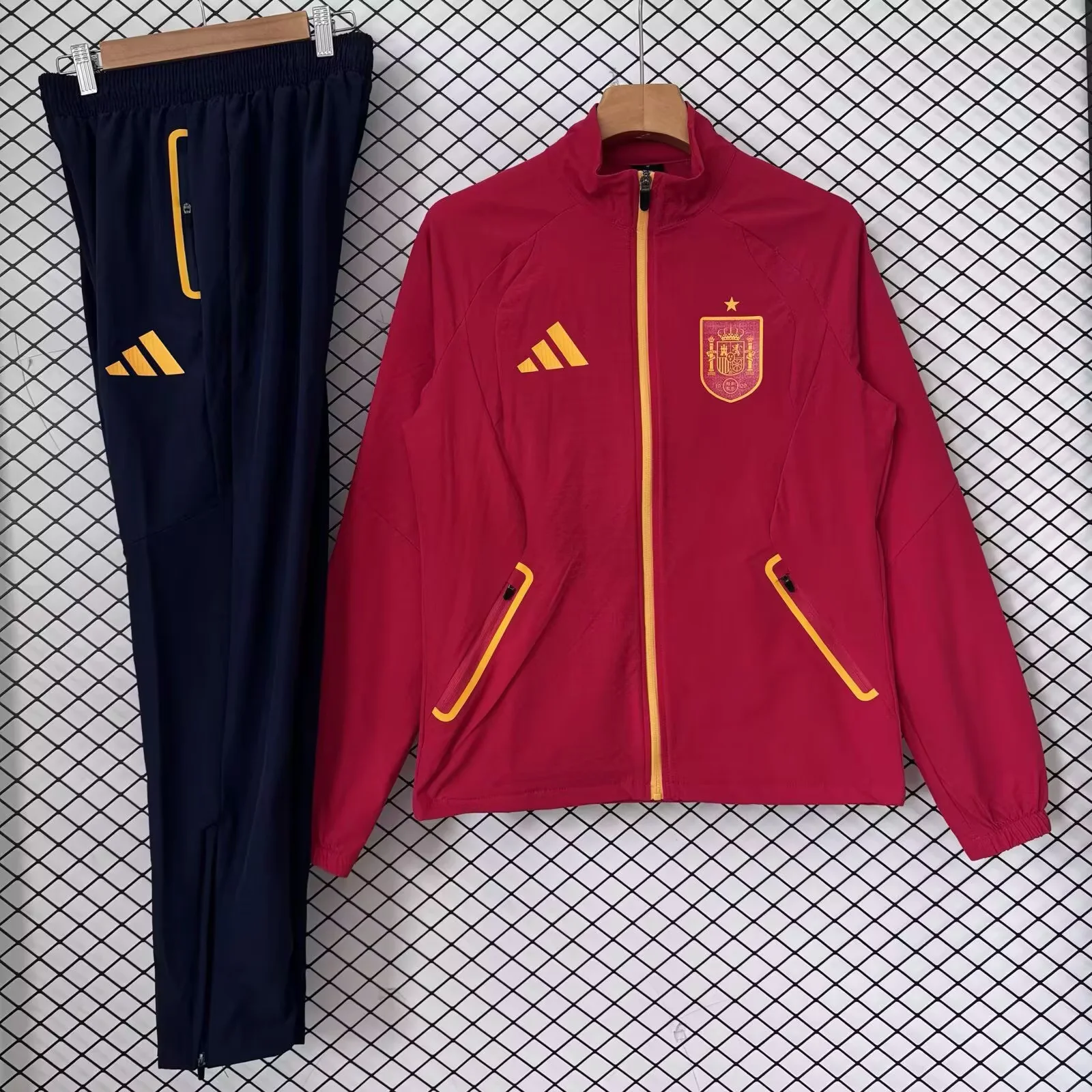 Spain Winbreaker Suit