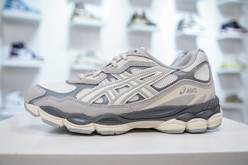 ASICS Running Shoes product