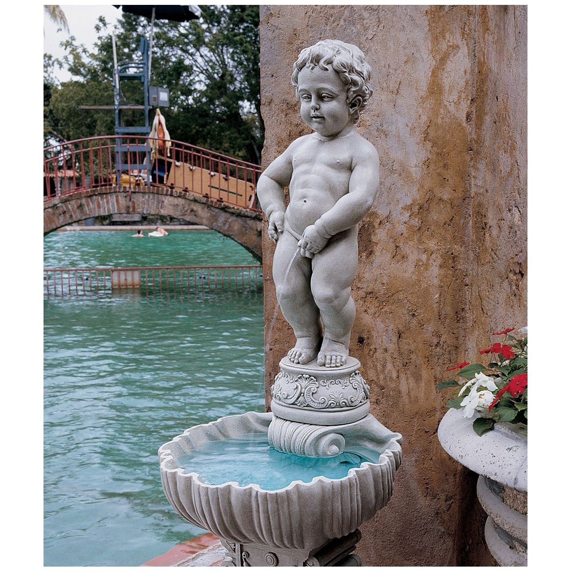 Complete Manneken Pis Peeing Boy Water Fountain Garden Decor