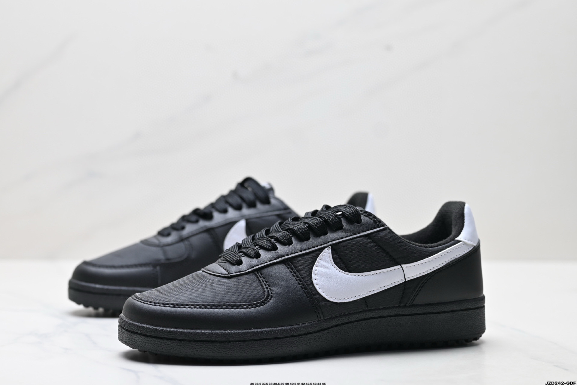 Nike Field General 82