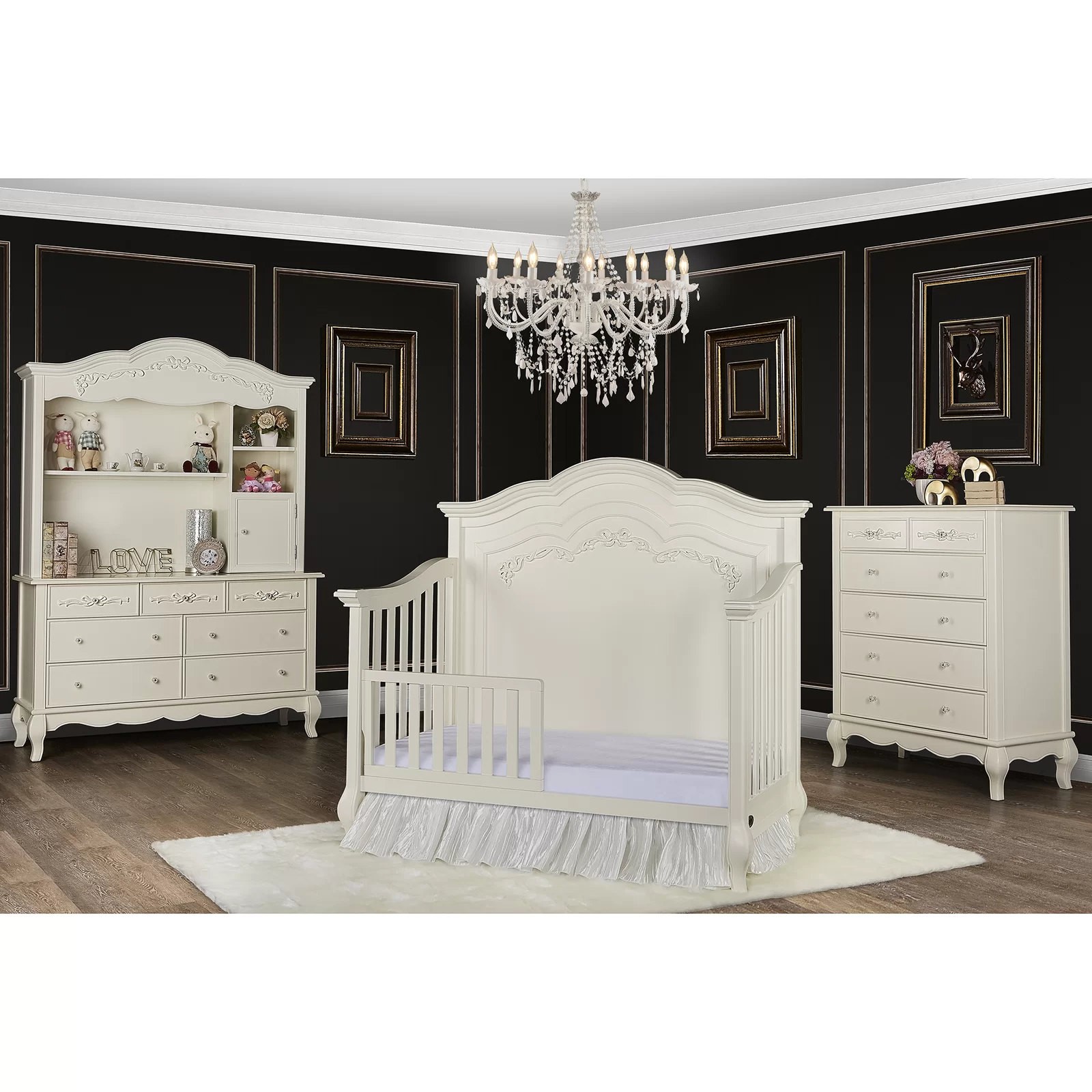 Aurora 5-in-1 Convertible Crib