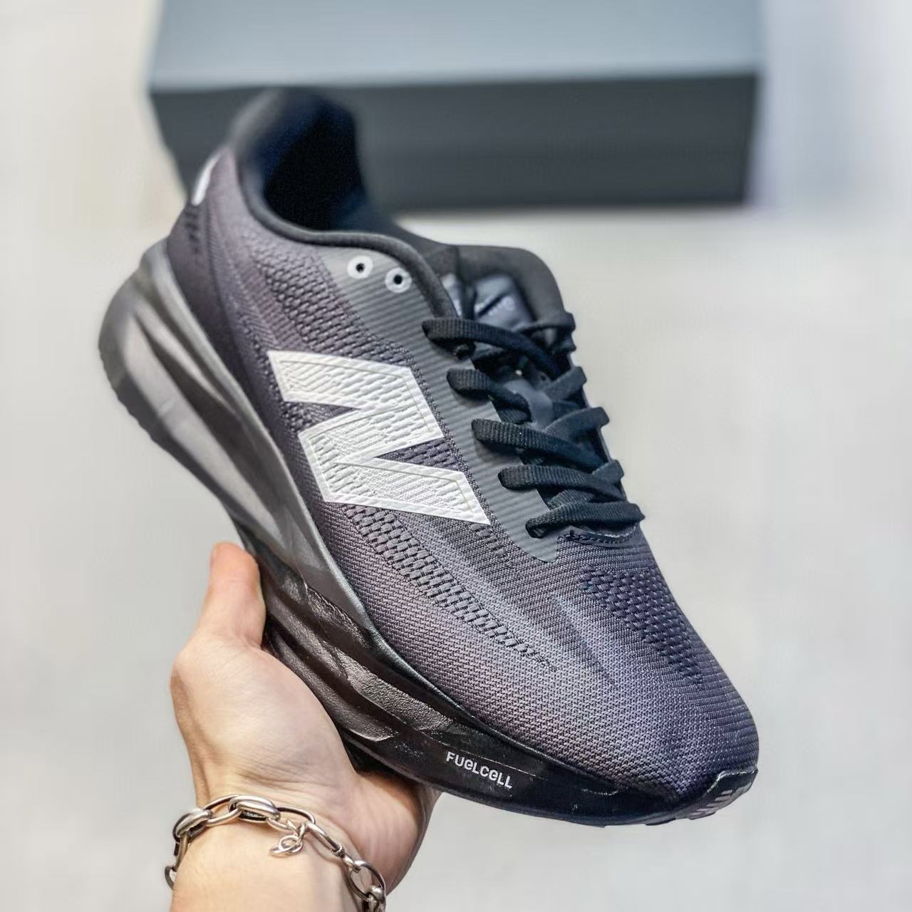 New Balance FuelCell Rebel V5