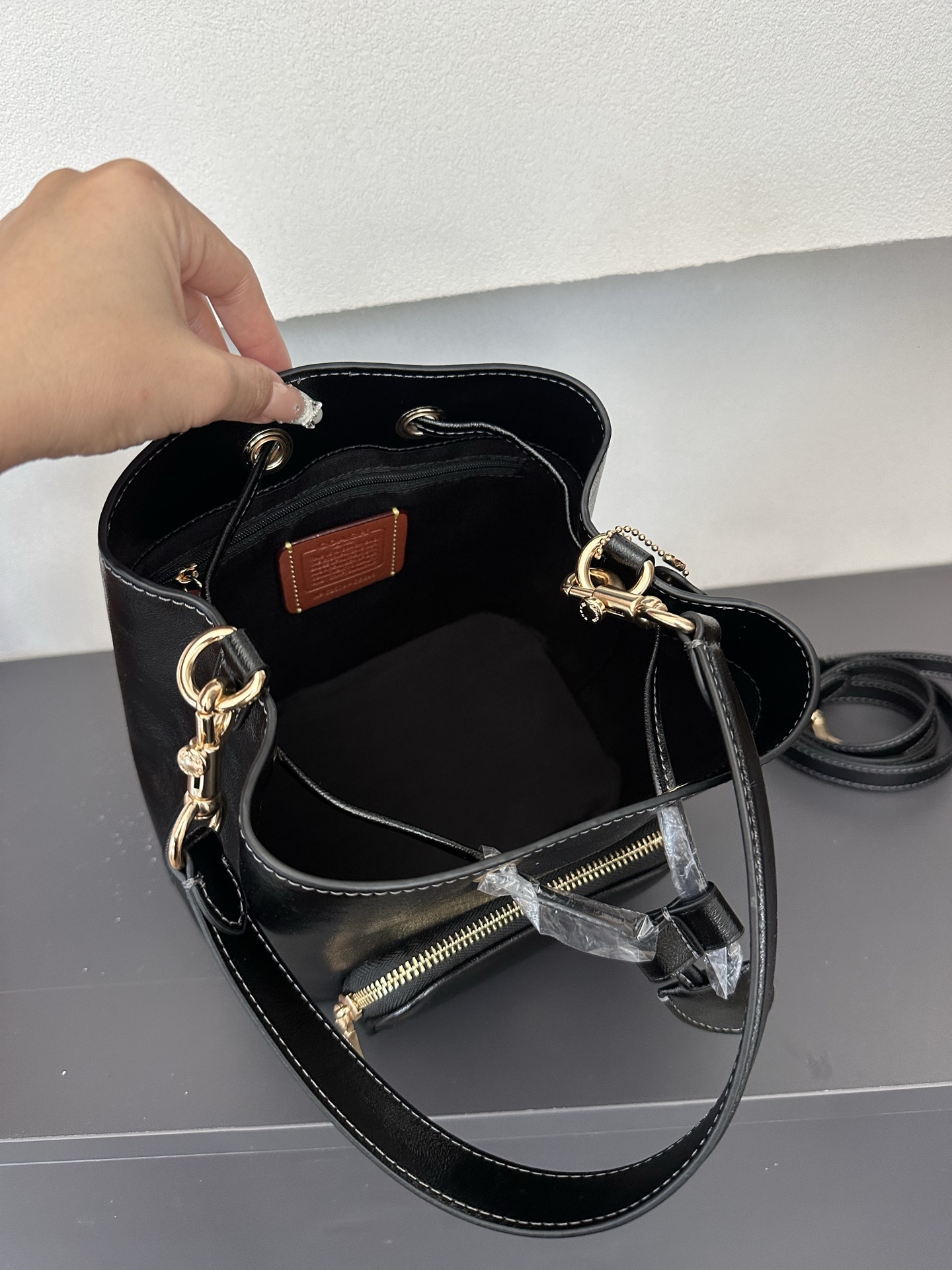 Coach CES95 Rowan Bucket Bag