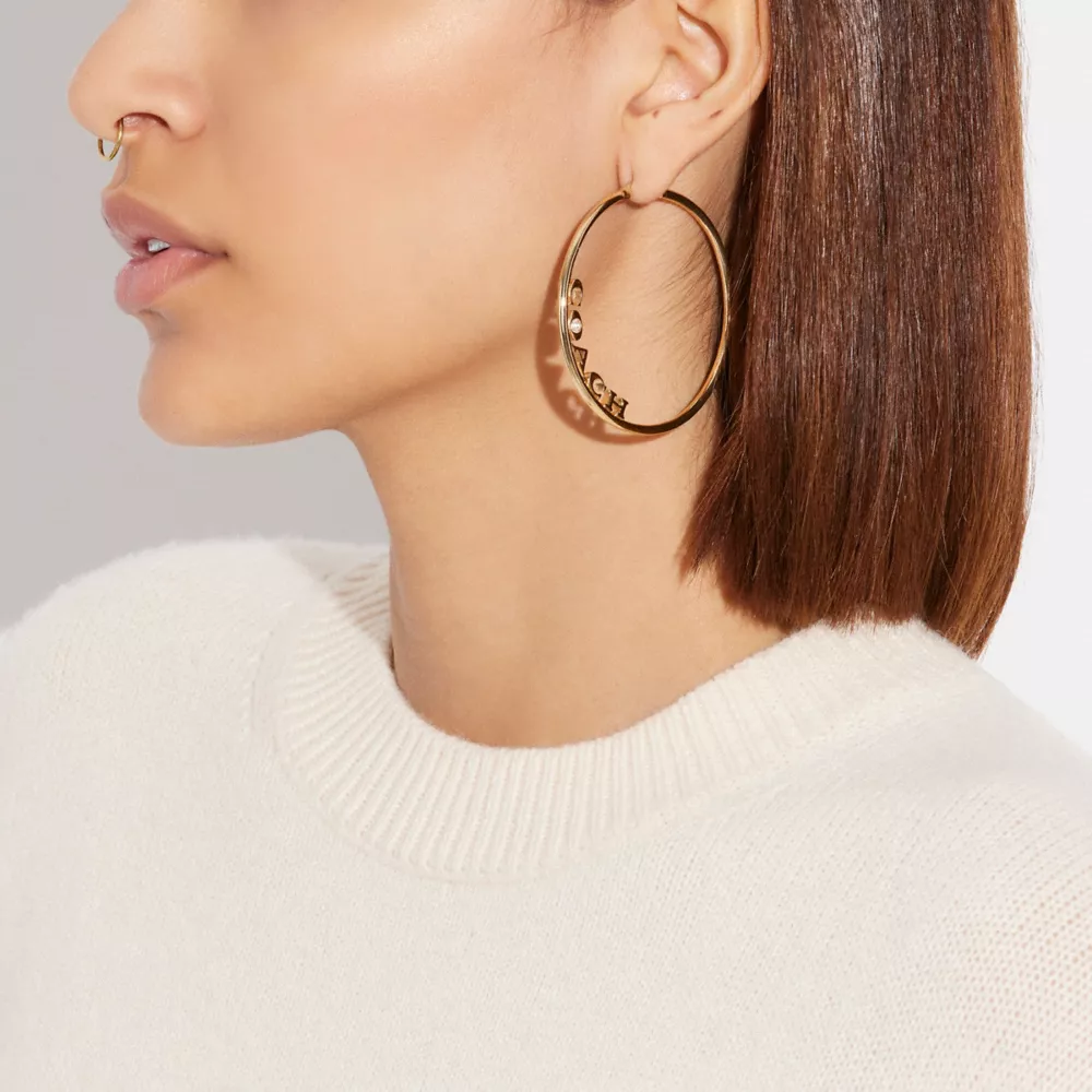 COAthtCH Medium Hoop Earrings