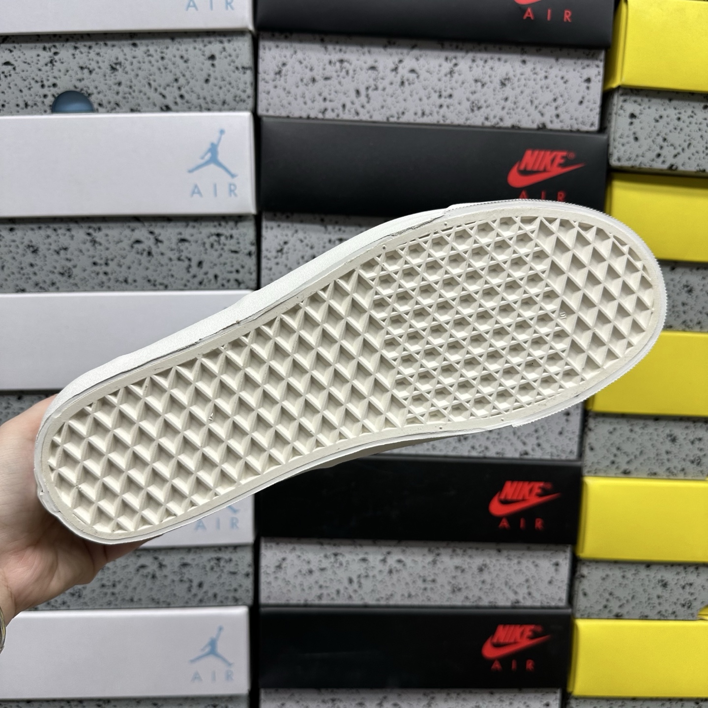 Vans Skool White Pattern