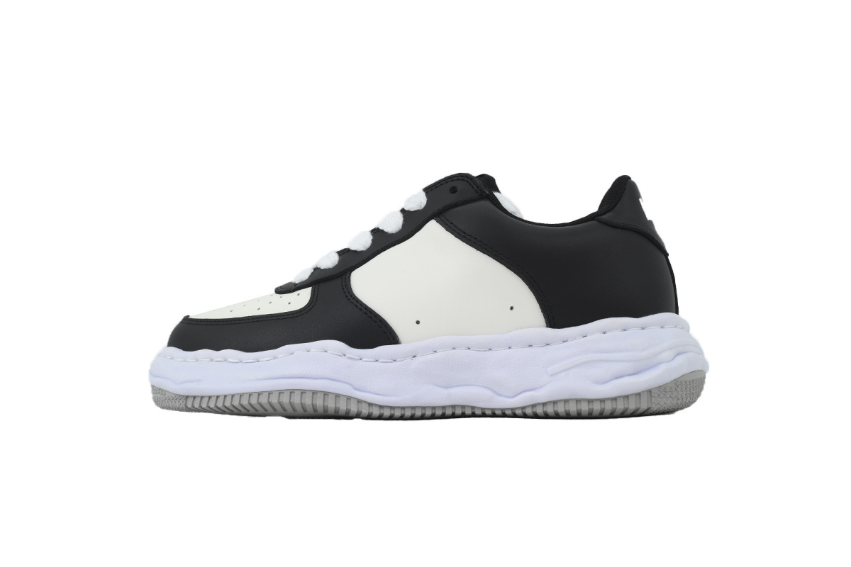 Mihara Yasuhiro Black And White NO.740