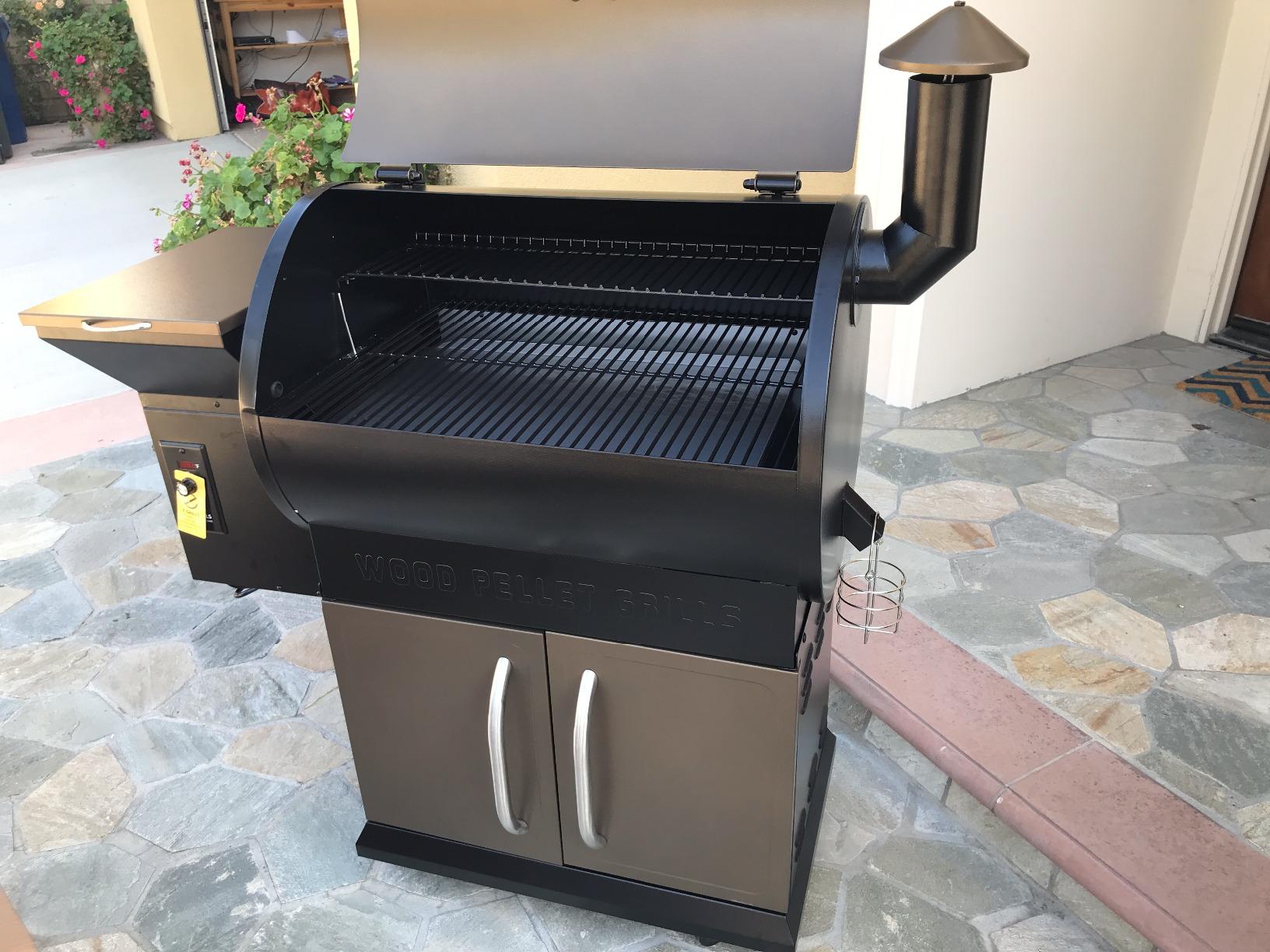 Wood Pellet Grill Smoker with Digital Controls